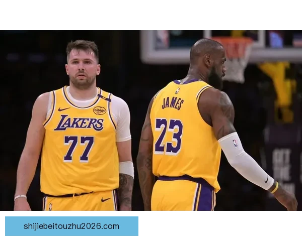 东契奇40分准三双创纪录力压詹姆斯全场最佳无詹姆斯难以取胜